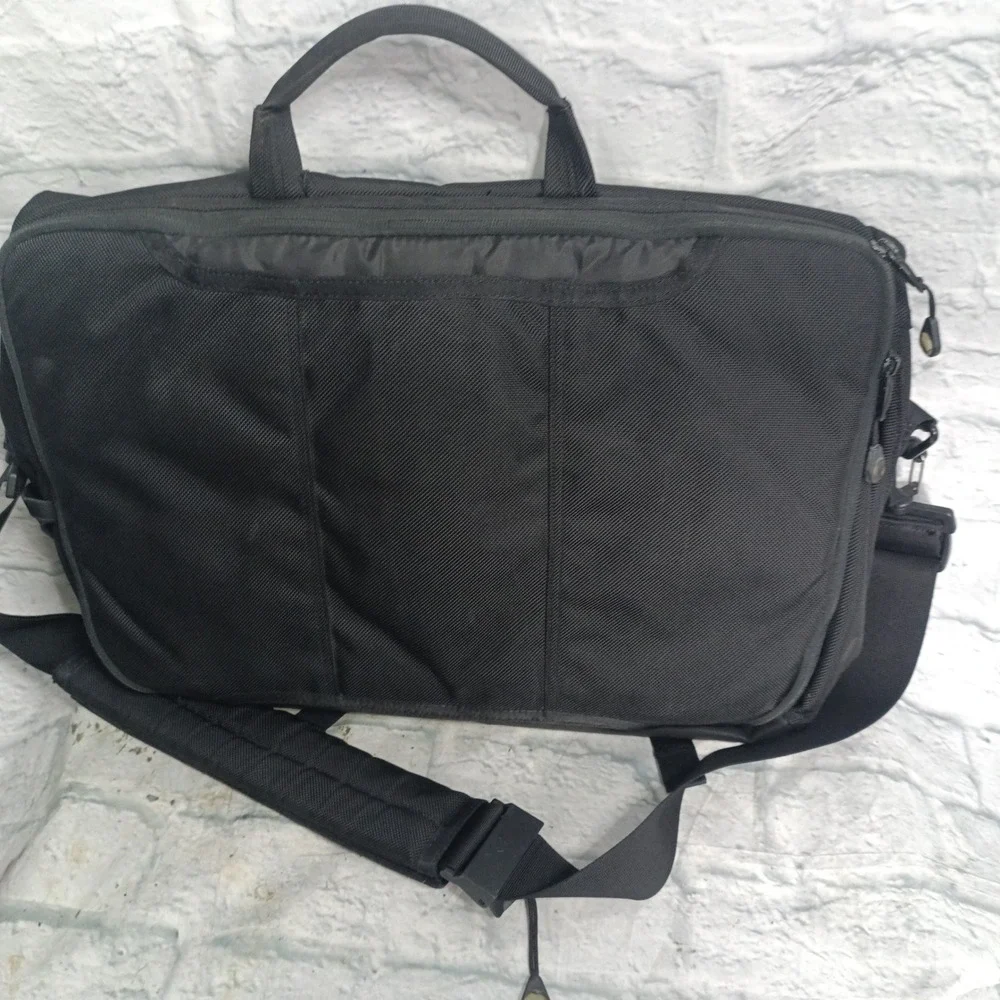 Timbuk2 Classic Messenger Bag Black Ballistic Nylon Laptop Commuter Bag s12